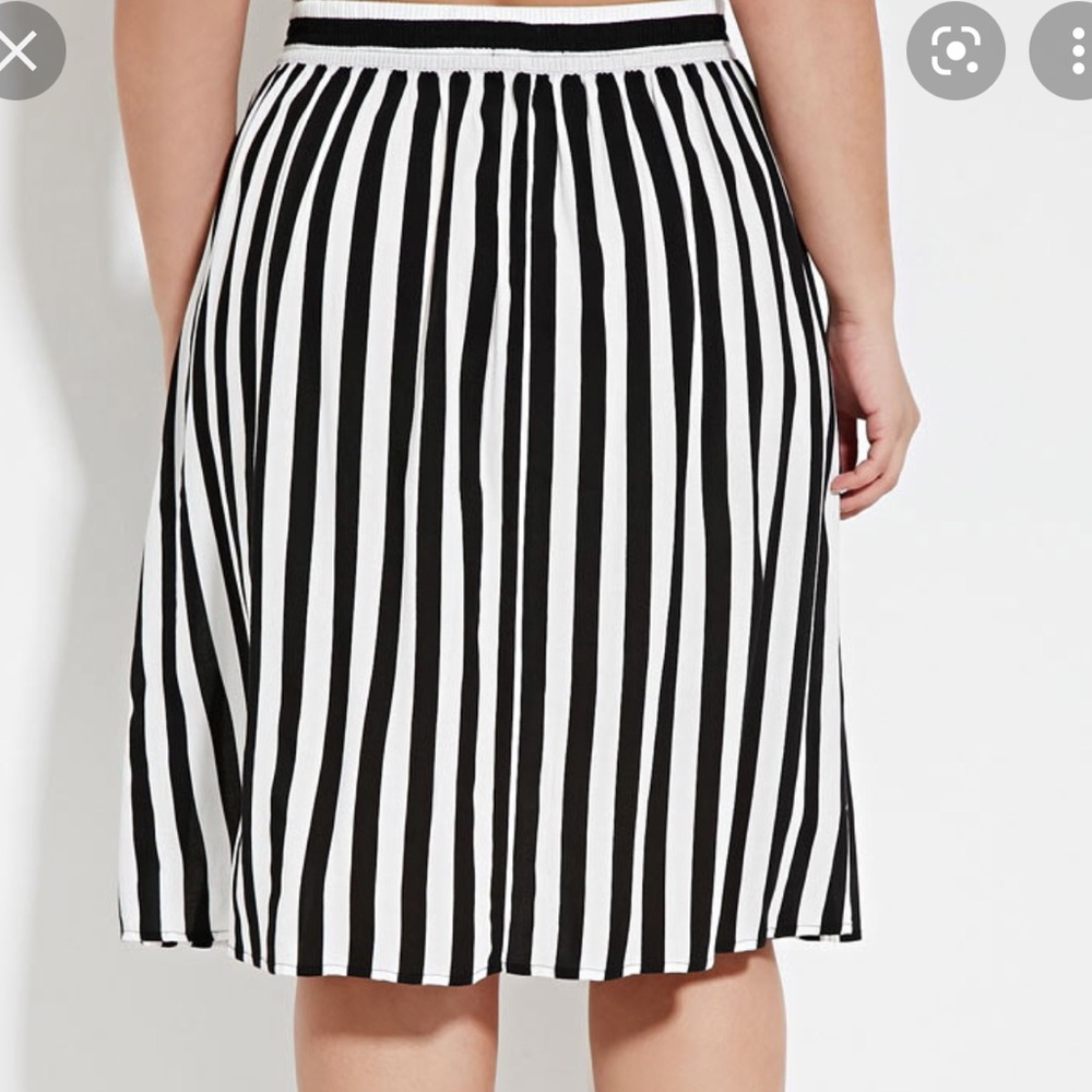 Pin stripe skirt